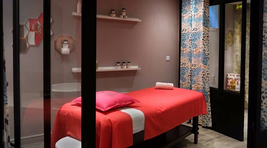 Photo de l’espace d’accueil du salon du 8ème arrondissement de Paris