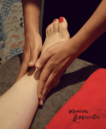 Massage apaisant des jambes