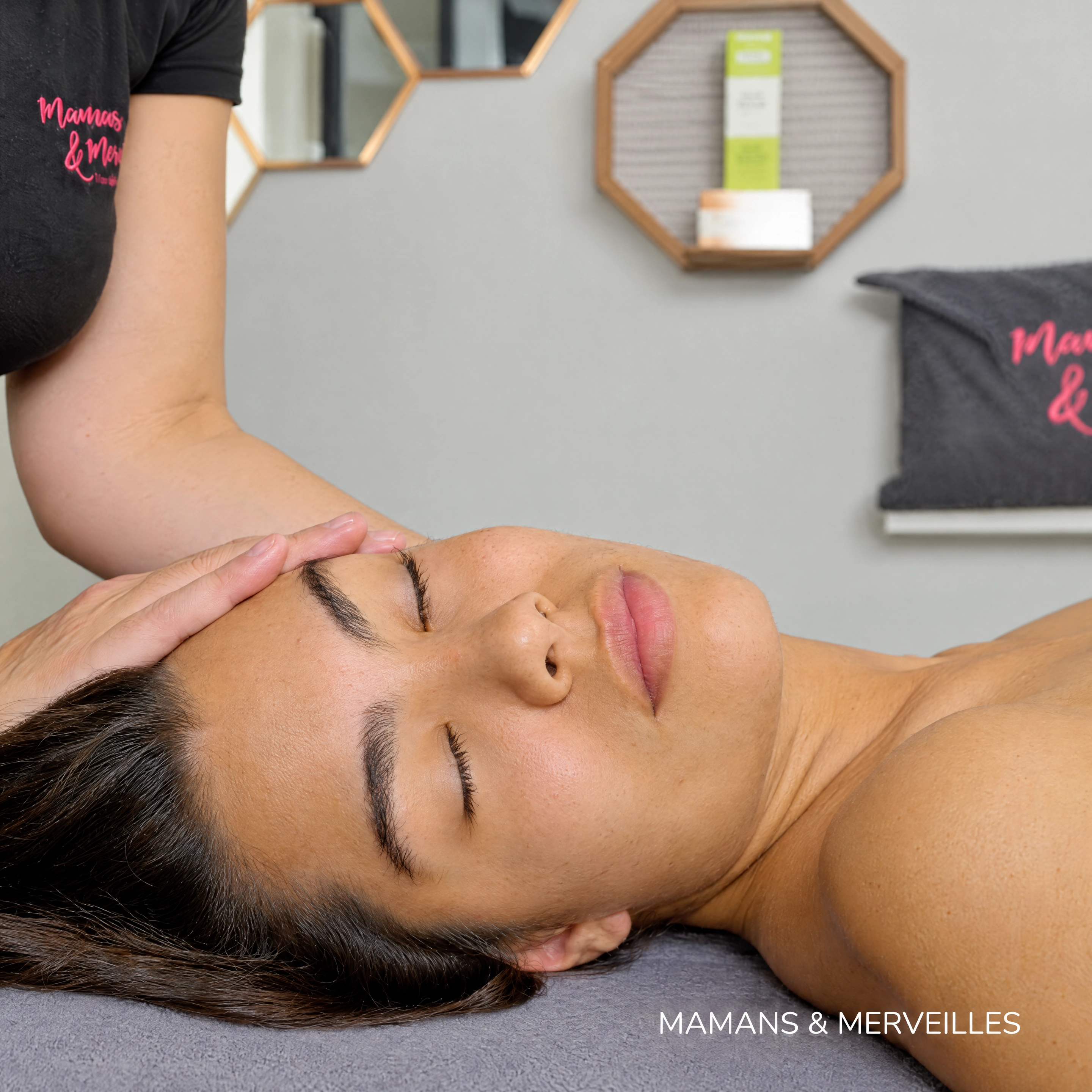 Massage du visage chez Mamans & Merveilles